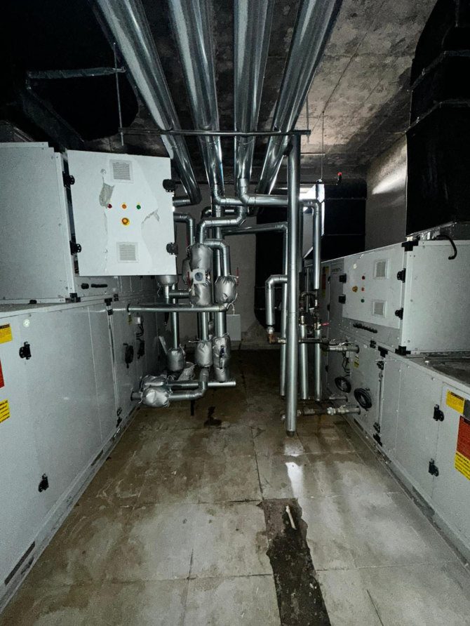 Klima santralleri ve yalıtımlı boru bağlantıları